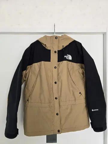 THE NORTH FACE 마운틴 라이트 자켓 베이지/블랙
