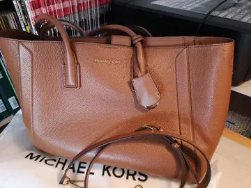 (새상품급) Michael Kors 브라운 토트백