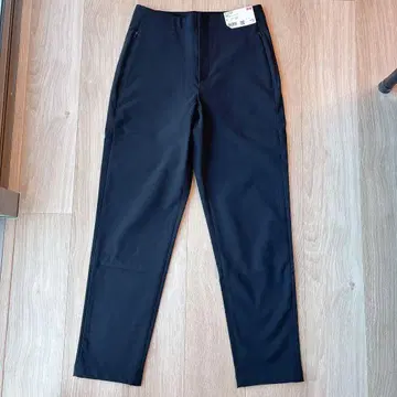 유니클로 웜 스트레치 팬츠 S 사이즈