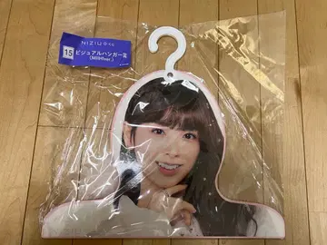 NIZIU MIIHI 비주얼 행거 핑크