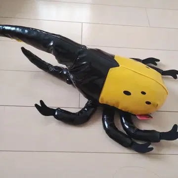 장수풍뎅이 봉제 인형 블랙과 옐로우 컬러