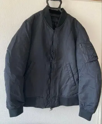 유니클로 블랙 MA-1 플라이트 자켓