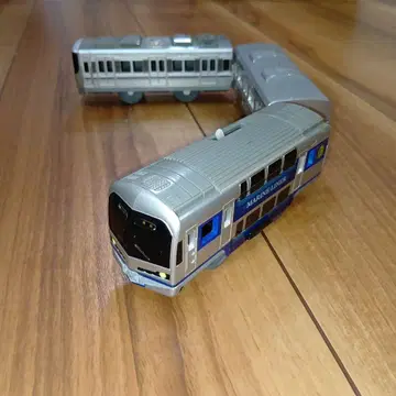 프라레일 5000계 마린 라이너