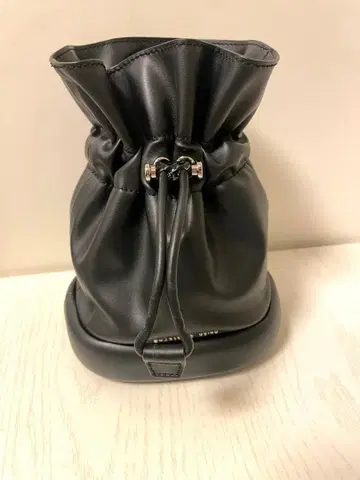 찰스앤키스 백 블랙 Sliloh 복조리