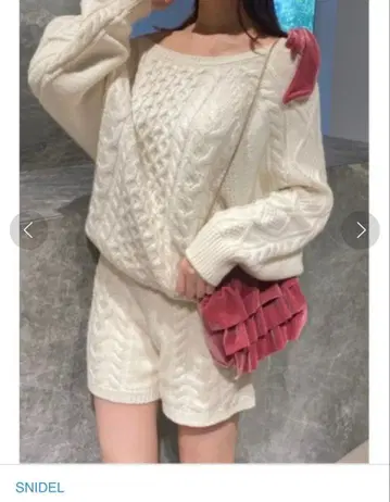 SNIDEL 케이블 니트 셋업 아이보리 WEB 한정판