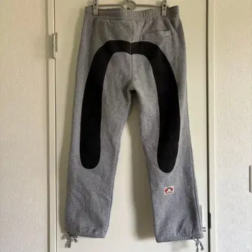 그레이 스웨트 팬츠
