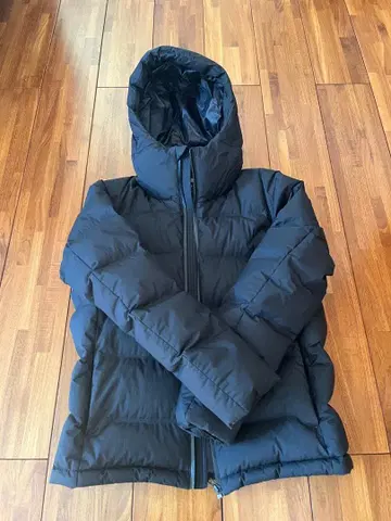 다운 자켓 (UNIQLO)