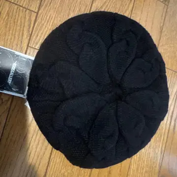 RUDE GALLERY 베레모 직조 무늬 있음