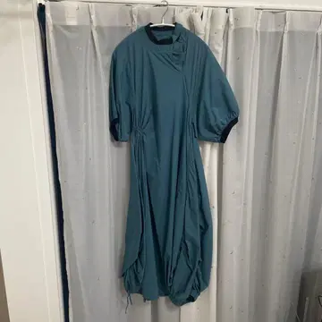 나곤스탠스 반팔 드레이프 디자인