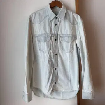 연한 블루 데님 셔츠 긴팔