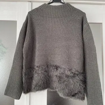 그레이 니트 퍼 스웨터 38
