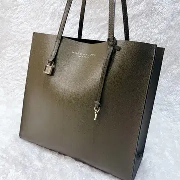 [ 새상품급 ] 마크제이콥스 토트백 A4 수납 가능 대용량 카키 올리브
