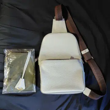 아니아리 aniary 바디백