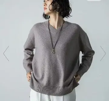 새상품 로트레아몽 [세탁 가능한 니트] V넥 니트 풀오버 라이트 그레이