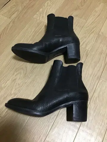 [ BOEMOS ] 가죽 숏부츠/37 블랙 여성용