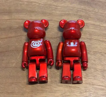 베어브릭 2체 세트