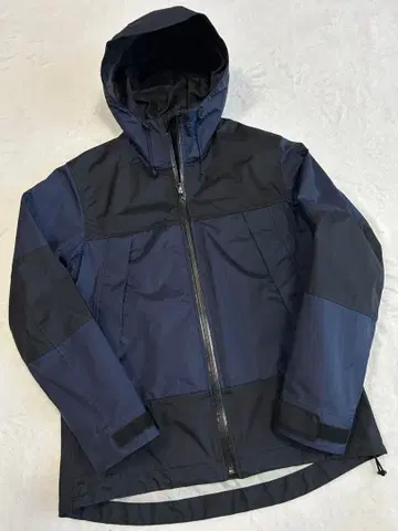 [깨끗함] 블랙 라벨 마운틴 자켓