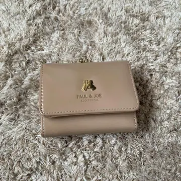 폴앤조 액세서리와 가마구치 접이식 지갑 더블 캣 소가죽 베이지