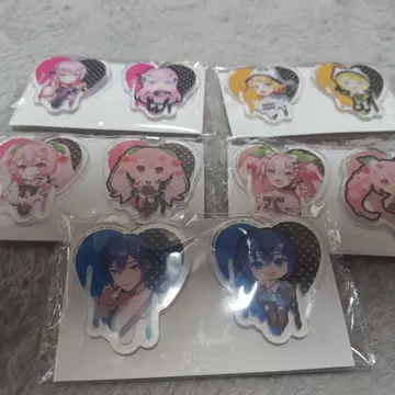 하츠네 미쿠 1번 복권 하트형 핀 배지 6개 세트