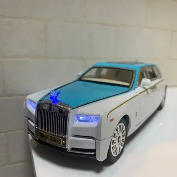 롤스로이스 미니카 화이트/블루