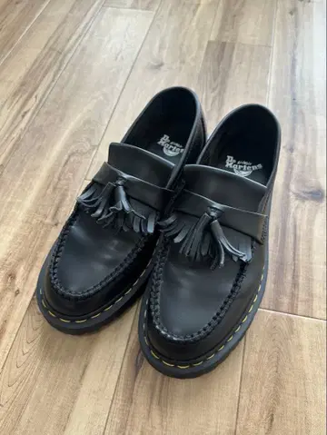 닥터 마틴 프린지 로퍼 블랙