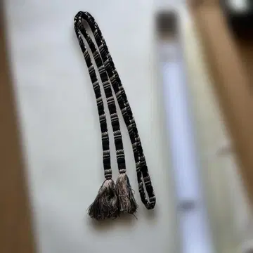 허리띠 블랙과 베이지