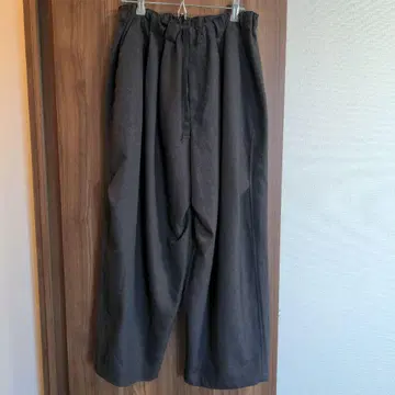 미즈이로 인드 다크 브라운 와이드 팬츠 사이드 포켓 포함