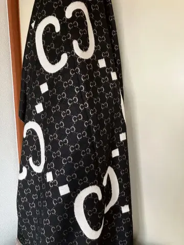 로고 디자인 스톨 블랙 기하학 패턴 머플러 무릎 담요 인테리어