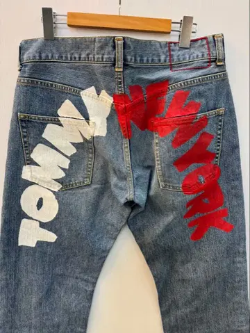 TOMMY 뒷면 로고 아치 프린트 데님