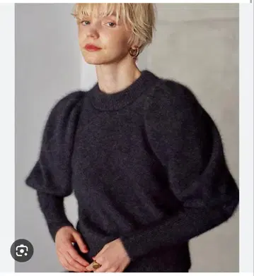 에트레토쿄 퍼프 슬리브 라쿤 니트 풀오버