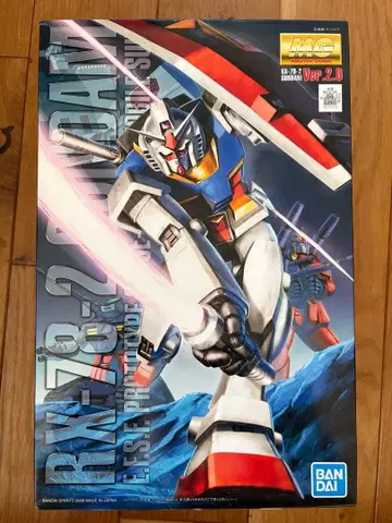 MG 1/100 RX-78-2 건담 Ver.2.0