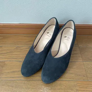 블랙 스웨이드 하이힐 펌프스 23