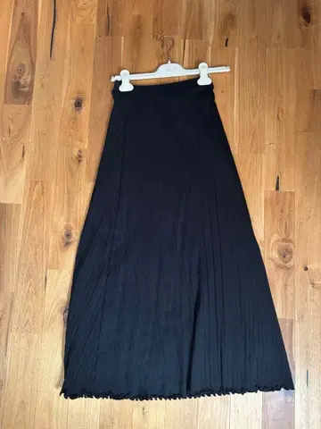 greed international BED&BREAKFAST 스커트