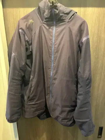 데상트 그레이 나일론 자켓 팬츠