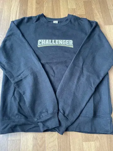 CHALLENGER 블랙 트레이닝복 맨투맨 S 사이즈