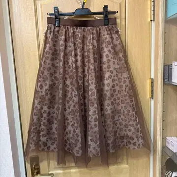 새상품 택 포함 저스길리티 레오파드 무늬 브라운 샤샤 스커트