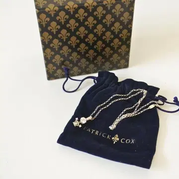 PATRICK COX 크라운 스톤 목걸이