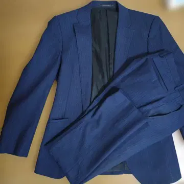 네이비 스트라이프 비즈니스 정장 S-M 사이즈