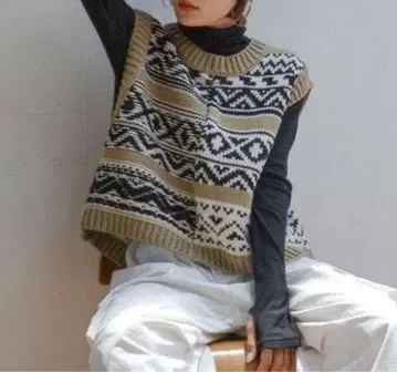 Ungrid 언그리드 자카드 니트 베스트 베이지