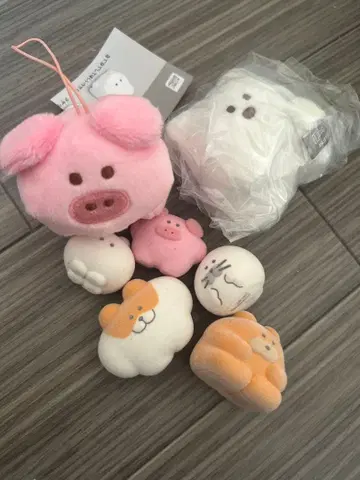 괜찮아~ & 시로쿠마 세트 목목짱 캡슐 인형 늘어선다