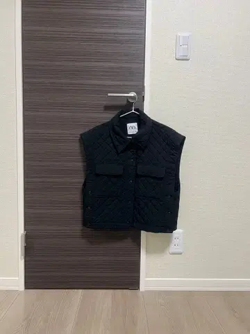 ZARA 블랙 퀼팅 베스트