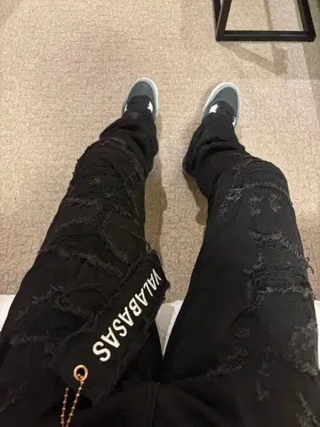 VIALABASAS 데미지 스키니 데님 블랙 초레어 size 28