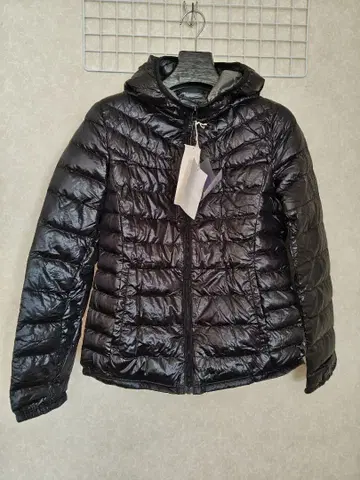 미사용! 유니클로 프리미엄 다운 울트라 라이트 후드티 여성용 L