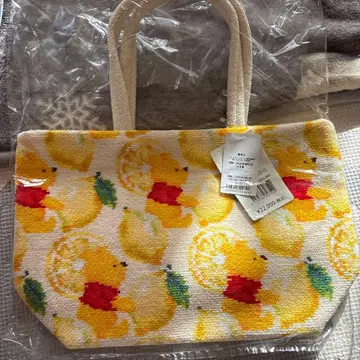 푸우 백 디즈니 스토어 페이러