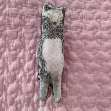 미나 페르호넨 alive 브로치 정품