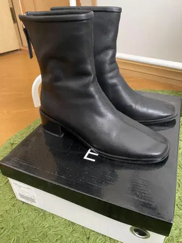 mohi beams 지퍼 숏부츠