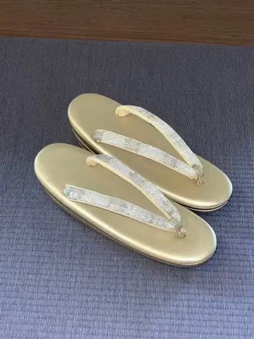 골드 웨지솔 조리 꽃무늬 스트랩