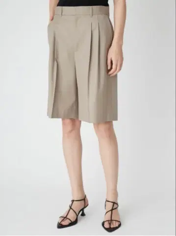 베이지 [ Mila Owen ] 하프 팬츠 0