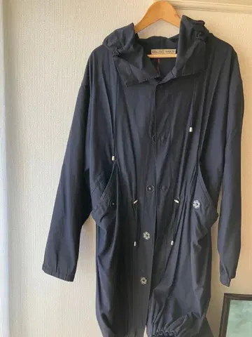 EMiLiANO RiNALDi 코트