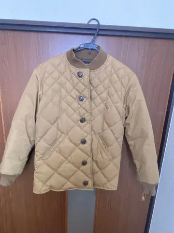 카키 퀼팅 다운 자켓